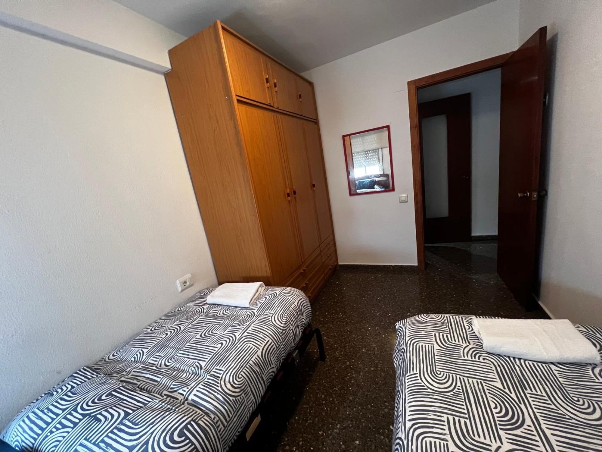 Habitacion Centrica En Acogedora Casa Lejlighed Valencia Eksteriør billede